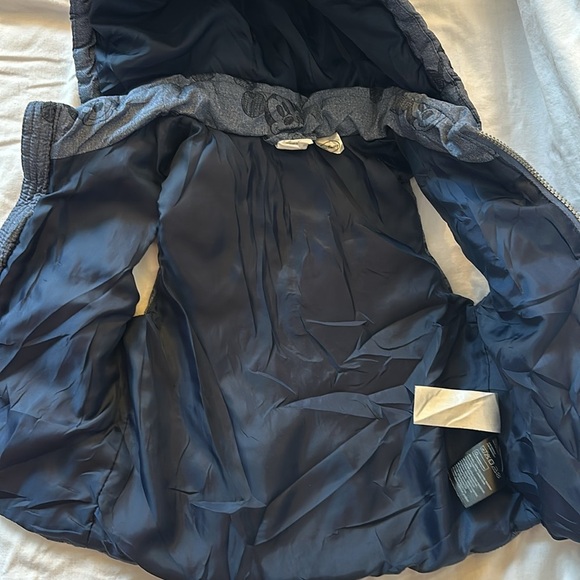 Disney X H&M - insulated vest. Size 12-18 months - Picture 4 of 6